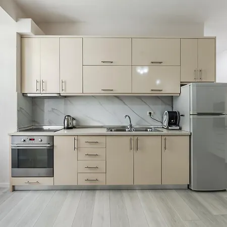 Apartment Beachfront - Near & *