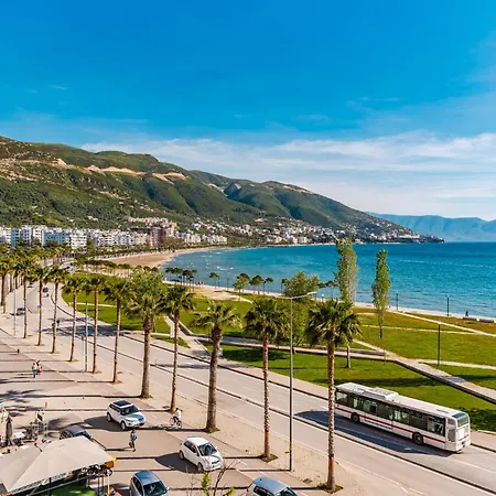 Beachfront - Near & Apartment *