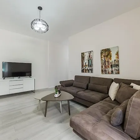 Apartment Beachfront - Near &